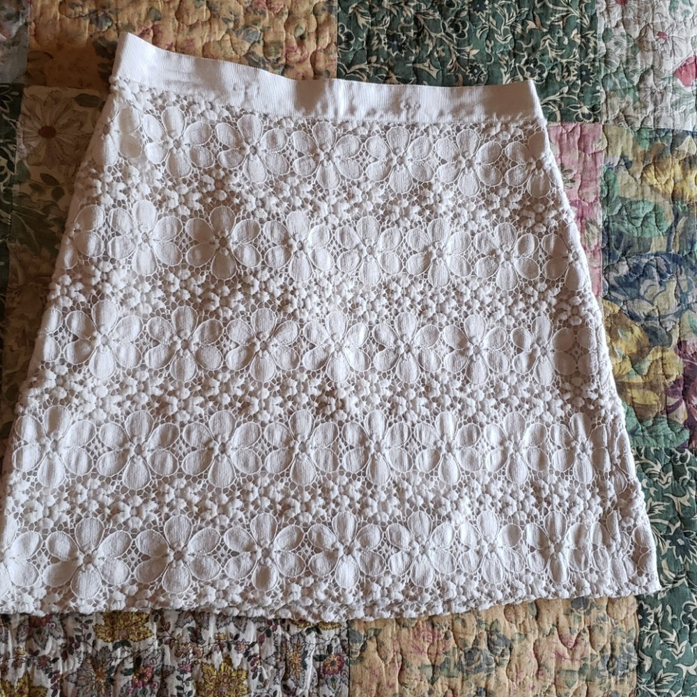 Lace skirt. Worn once, like new.